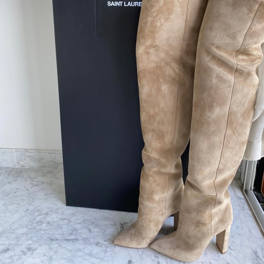 Saint Laurent Lou boots